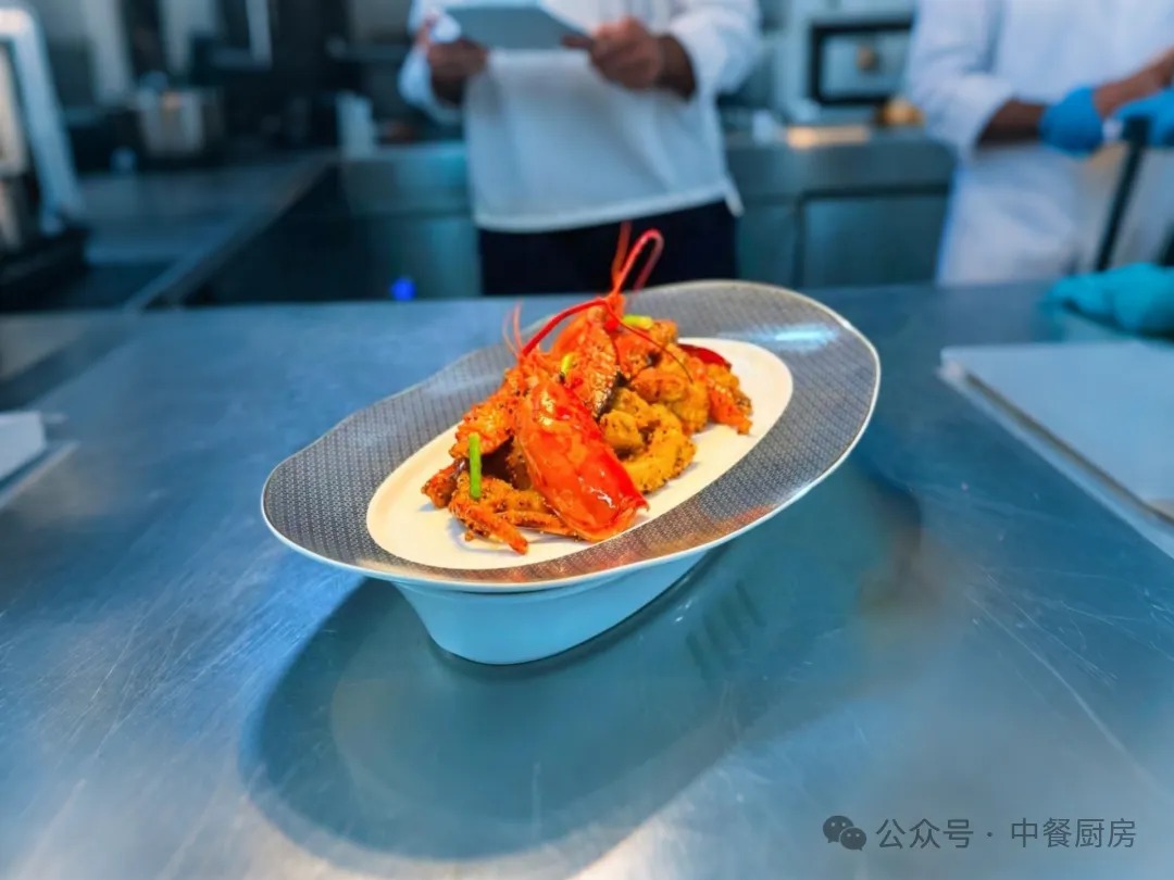 当餐酒楼融合菜，鲜掉眉毛的创意混搭