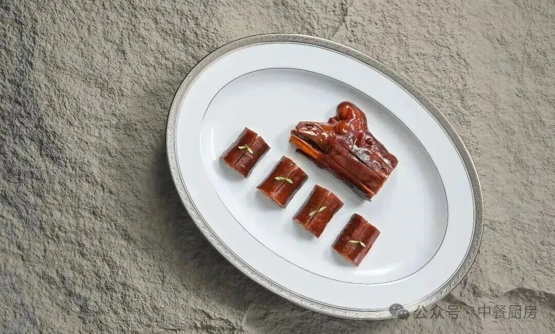 当餐酒楼地方特色菜，匠心秘制，桌桌必点