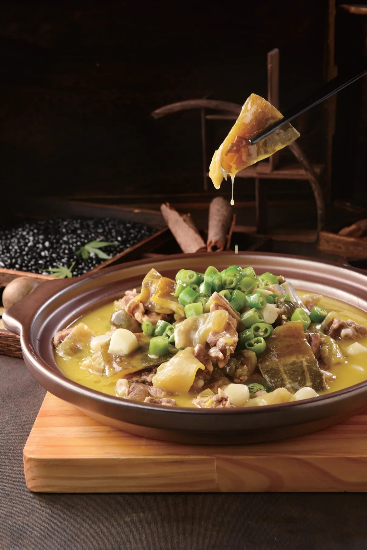 当餐酒楼特色菜，精工细作，臻享至味