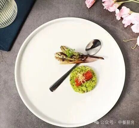 当餐酒楼融合菜，每一筷都是新鲜