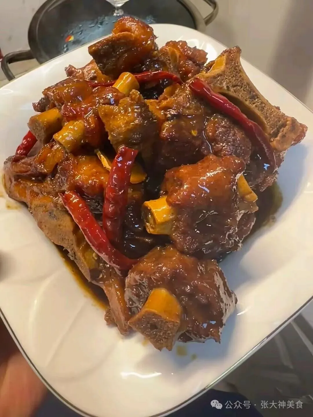 当餐4星酒店秘传红烧牛尾商用配方（精准到克），零翻车还能赚口碑