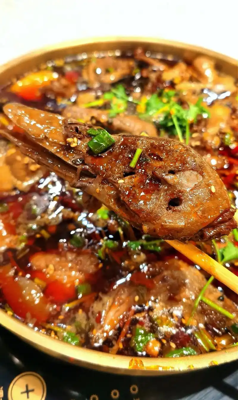 当餐商用四川啤酒鸭火锅底料核心配方与标准化加工流程全解析