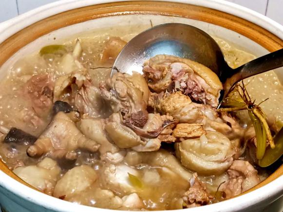 食疗药膳石橄榄鸡汤