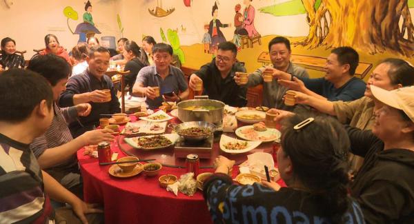 消费券激发烟火气 黔东南餐饮业活力十足