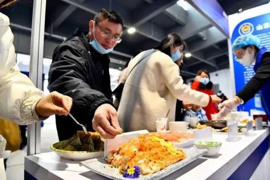 当餐预制菜调查:部分商超尚未更换含防腐剂预制菜