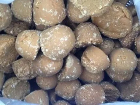 当餐调味料有趣又美味!藏在腾冲滇滩里的香果“臭油”