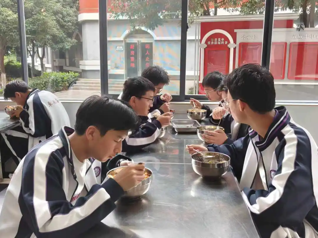 宣威市363所学校实现食材集中采购