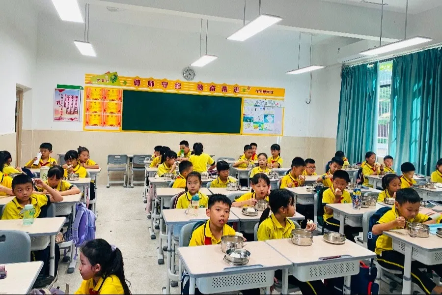 2025年博雅佳胜餐饮秋季第二周食谱