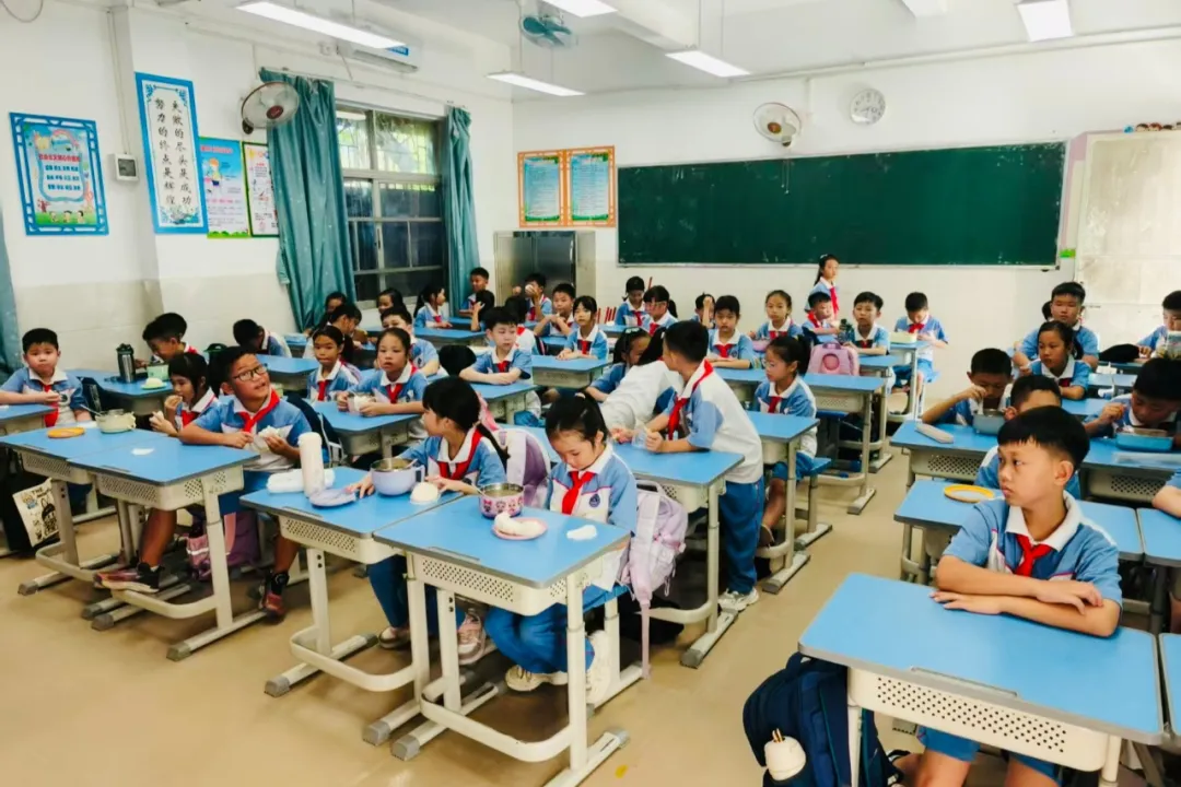 2025年博雅佳胜餐饮秋季第二周食谱