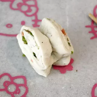 面粉美食葱香花卷,非常简单好上手!