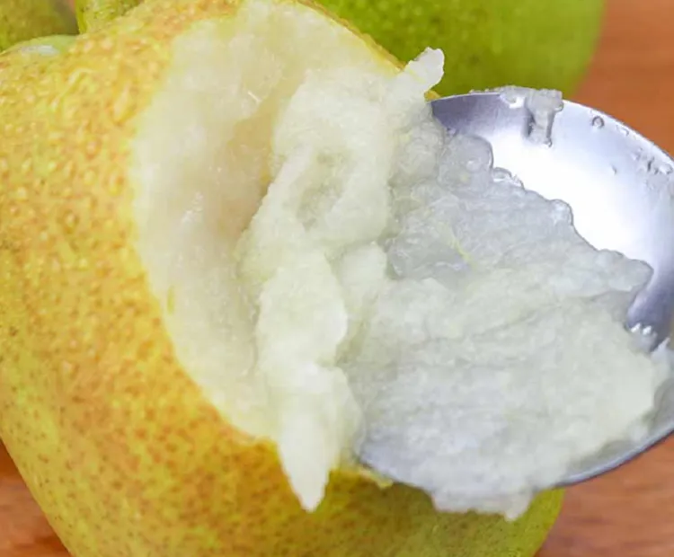 新疆库勒尔香梨来自核心产区孔雀河畔