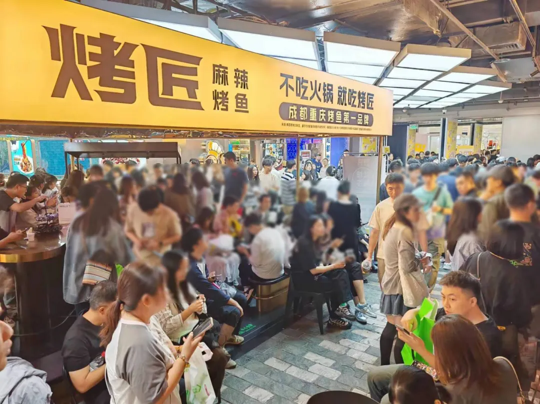 被预制菜笼罩,商场餐饮大撤退?