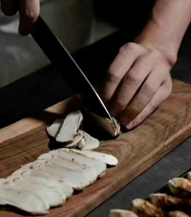 山珍王者的天花板吃法,你试过吗?黑松露×松茸,云南空运,极致体验