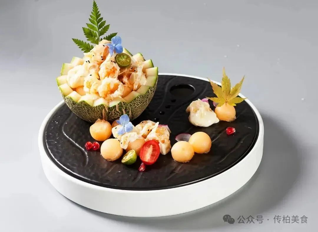 当餐山海珍馔,味蕴万象美食!海鲜创意融合菜单