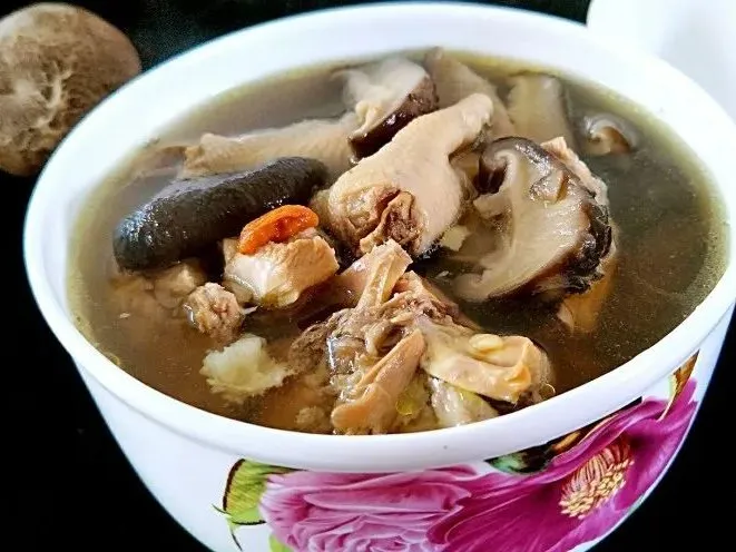 当餐美食炖鸡汤!真正的鸡汤~教你煲出美味的鸡汤