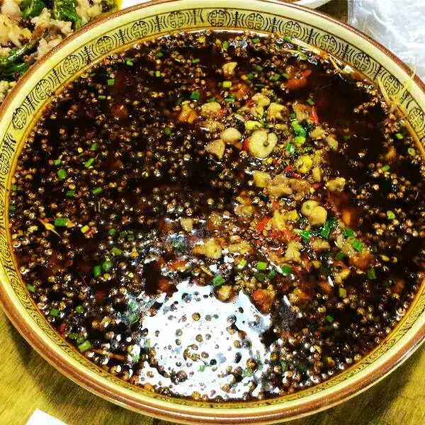 糖醋汁、鱼香汁、宫爆汁、海鲜汁、 麻辣味汁、 蒜泥味汁 、 椒麻味汁 蒜蓉辣酱的制作