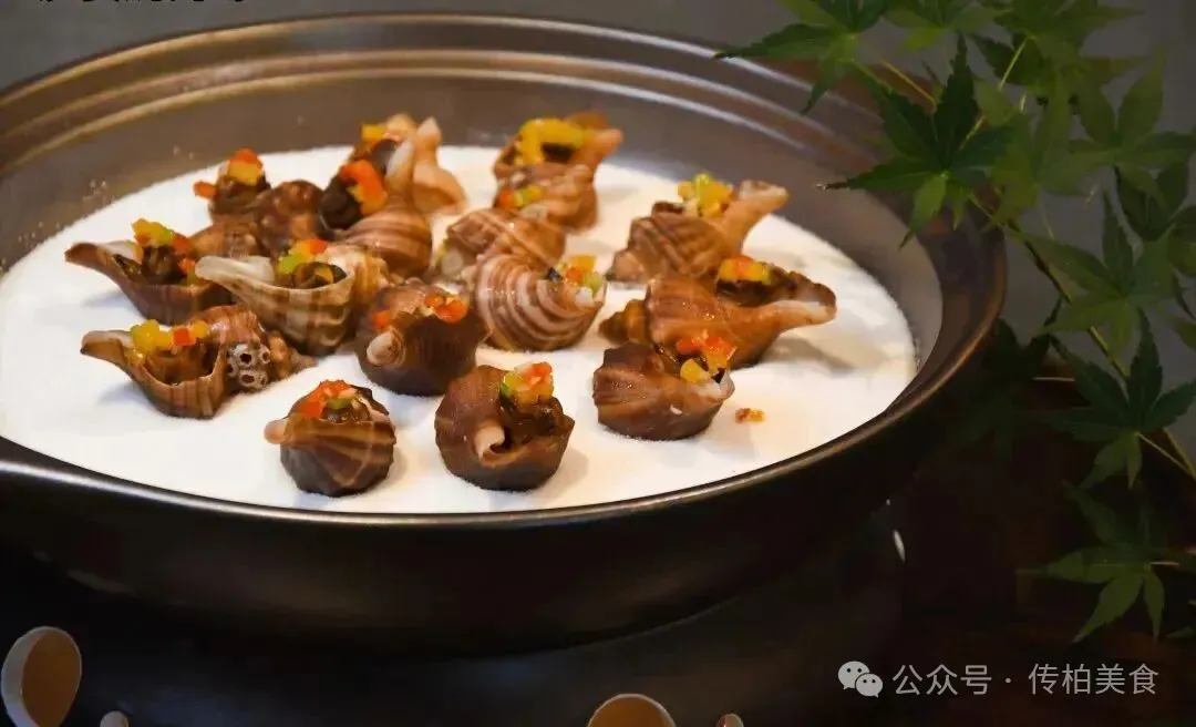 当餐山海珍馔,味蕴万象美食!海鲜创意融合菜单