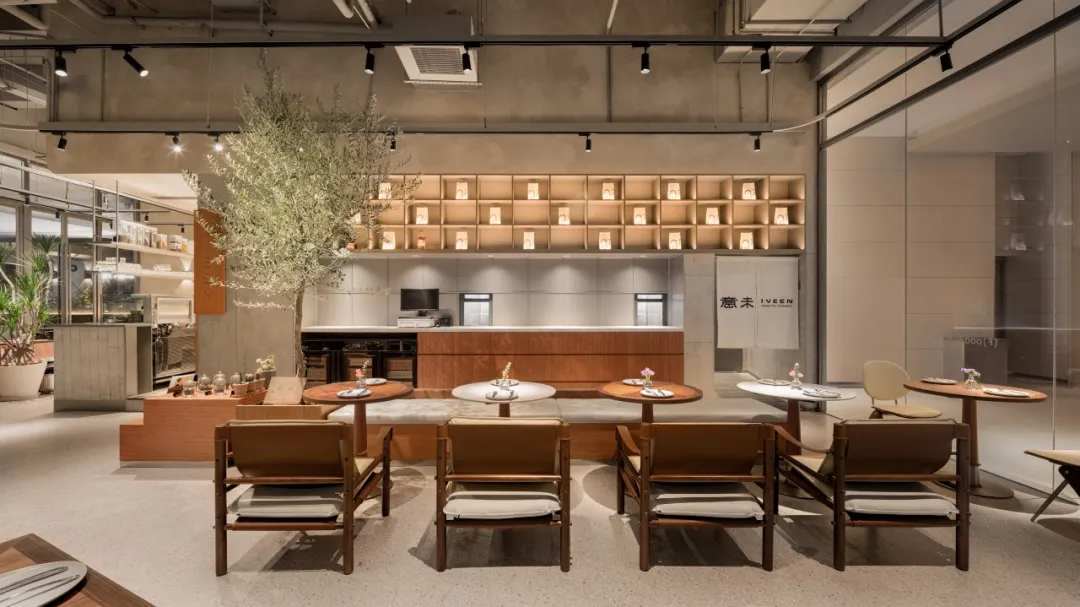 当餐市场“疯卷微利”时代大小餐饮品牌如何应对