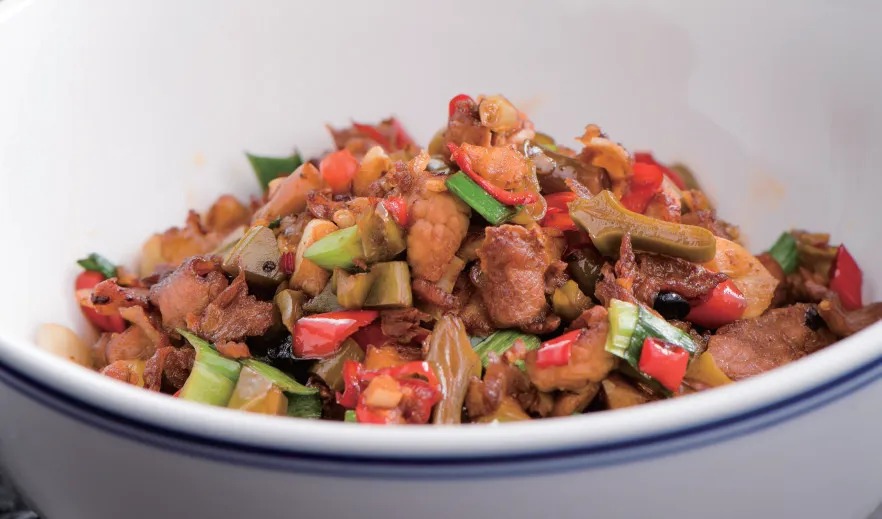 当餐酒楼旺销招牌菜,高级感拉满的味觉奇遇