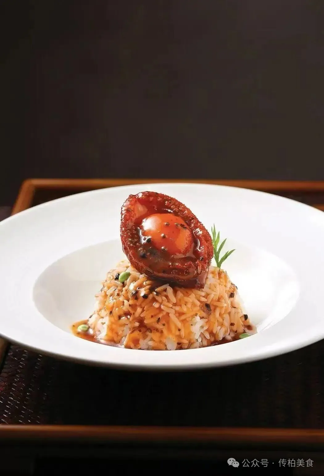 当餐山海珍馔,味蕴万象美食!海鲜创意融合菜单