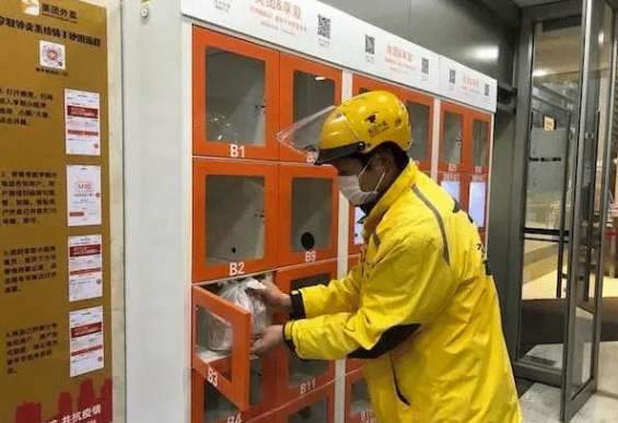 2025餐饮行业现状:连锁化率突破25%,健康赛道成为增长引擎