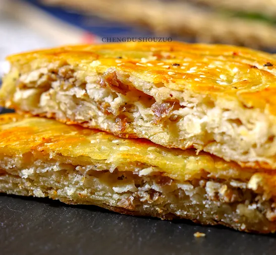 当餐推荐传统美食酥脆化渣，香飘四溢的成都手作军屯锅魁