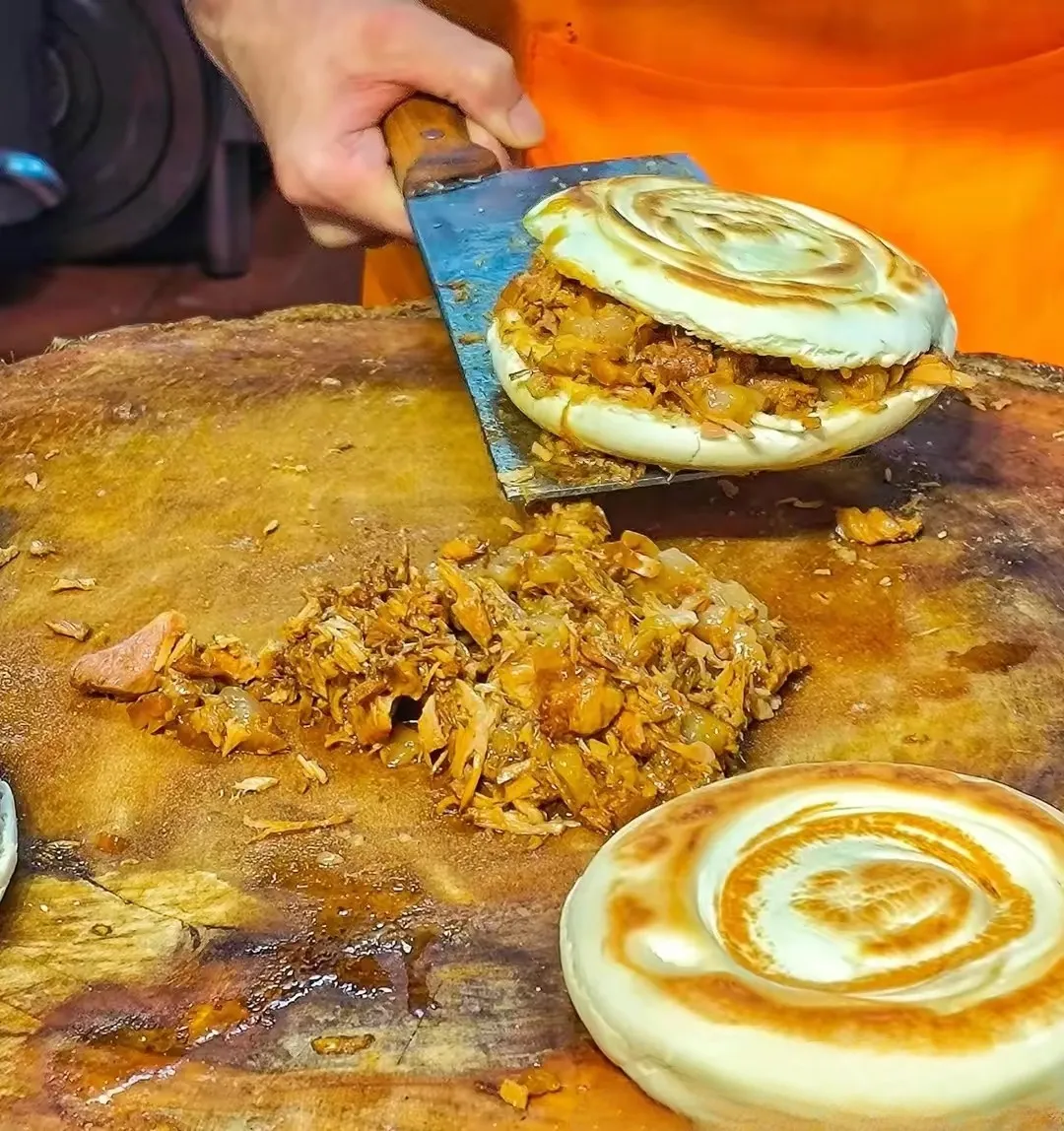 千金不换的腊汁肉夹馍配方,咬上一口真是太香了