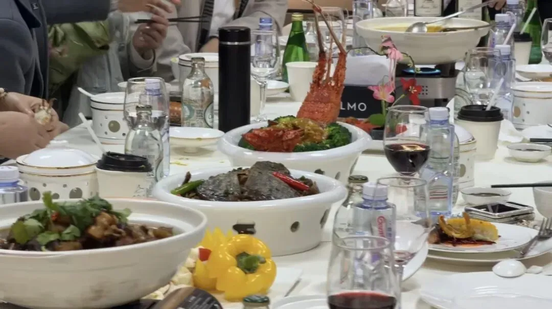 当餐解锁私宴顶配玩法：主厨上门+高档食材+奢享体验