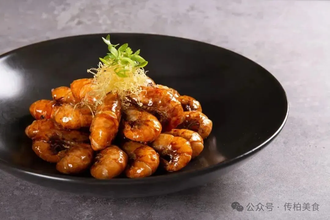 当餐山海珍馔,味蕴万象美食!海鲜创意融合菜单