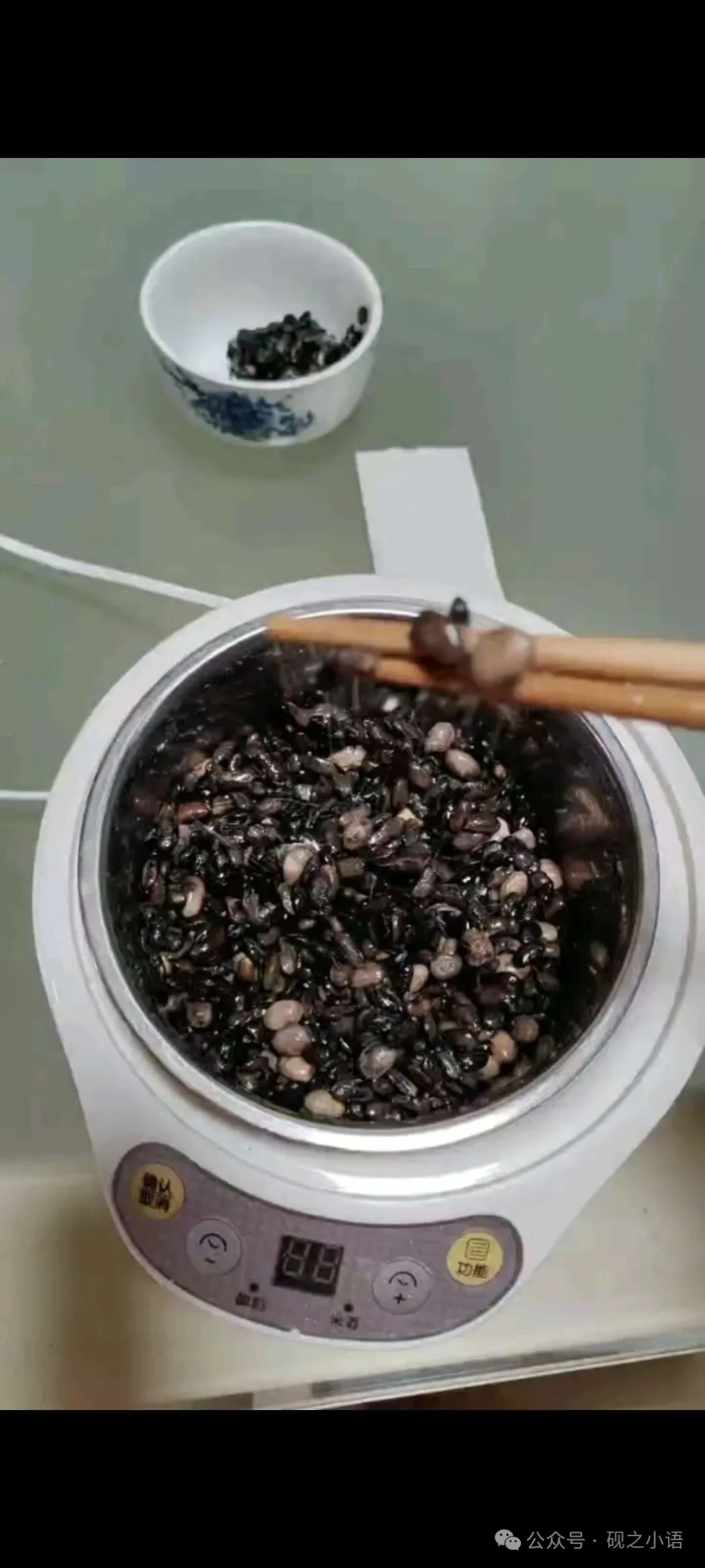 冬日“黑食”养生三味黑色食材暖养身心