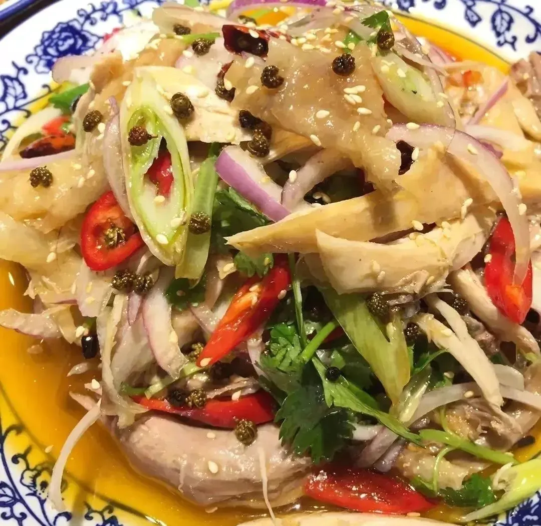 云南七彩野地花生、藤椒鸭舌卤水、椒麻鸡制作配方