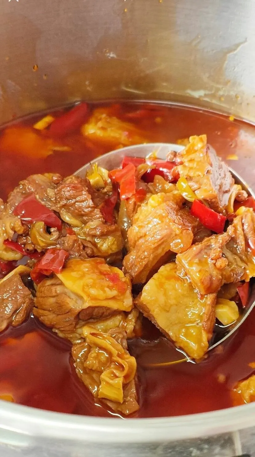 秘制红烧牛腩面浇头制作流程及配方