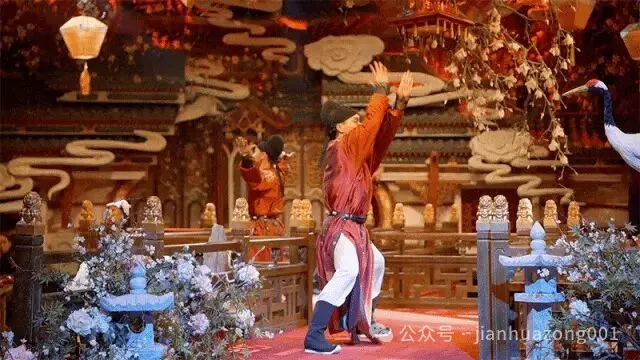 餐饮下半场：当“好吃”成为标配，“好耍”才是终极战场