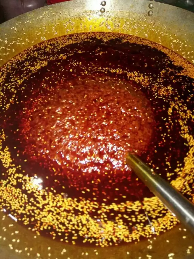 糖醋汁、鱼香汁、宫爆汁、海鲜汁、 麻辣味汁、 蒜泥味汁 、 椒麻味汁 蒜蓉辣酱的制作