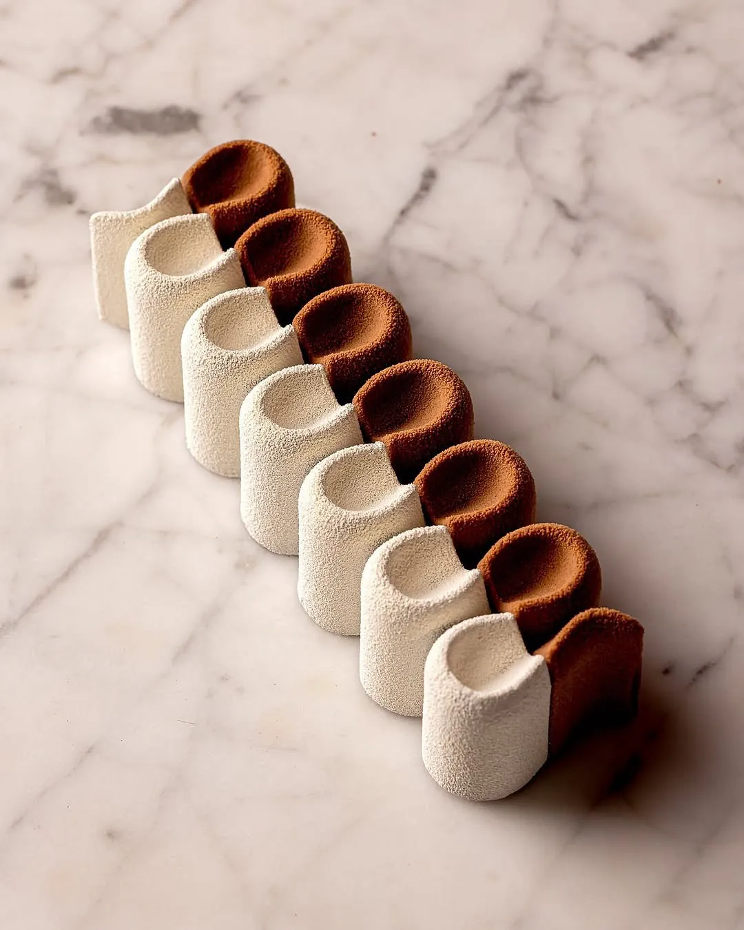 餐饮烘焙行业的风向确实在悄然转舵