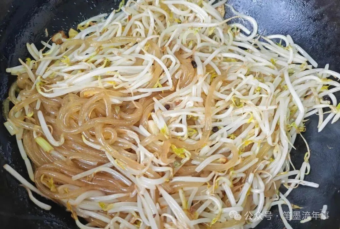 食材常见,做法简单,好吃又好上手的炒合菜!