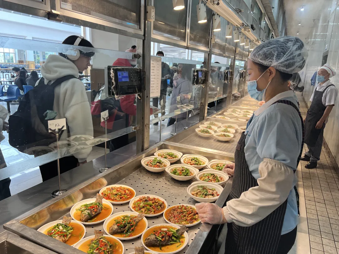 千年盐都味飘香西财 富顺美食高校专场活动火热启幕