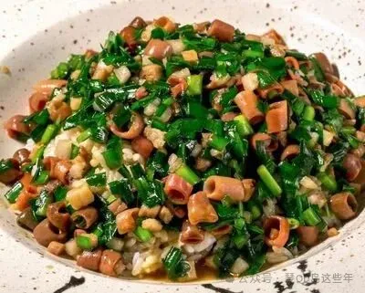 青岛特色美食寻味海肠捞饭