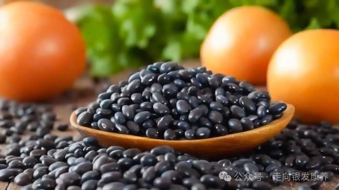 餐桌上的有机食材，一桌有机餐  吃出健康美味