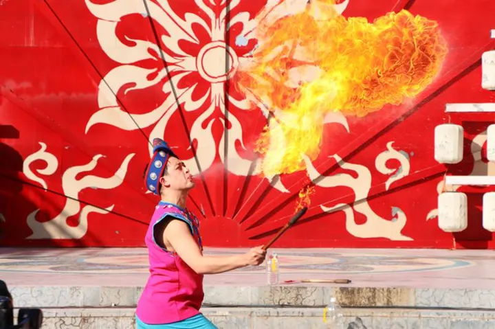 黔江成功举办第六届鸡杂美食文化节