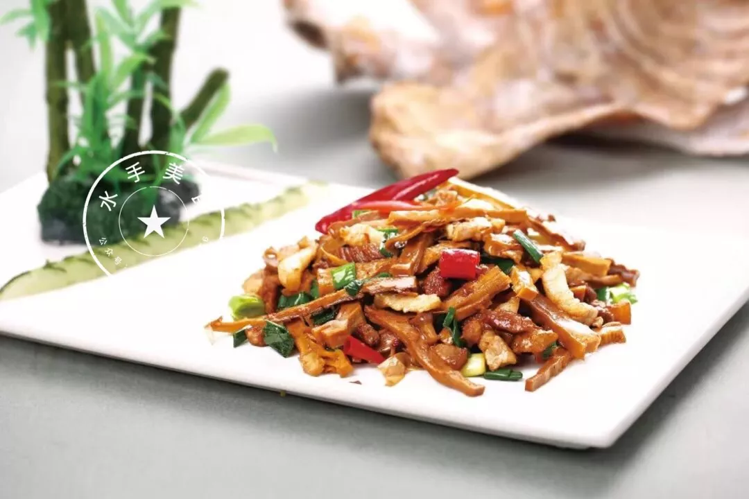 回味无穷笋干美食