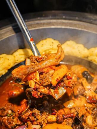 悦·遵义︱跟着赛事去旅行,解锁遵义美食密码!