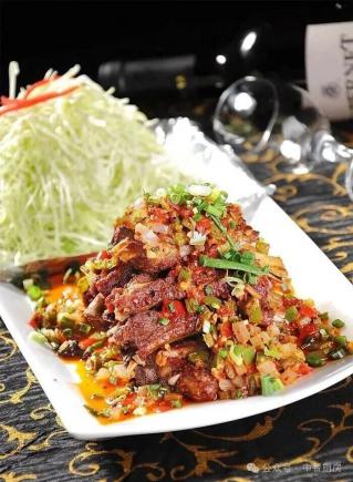 当餐酒楼旺销招牌菜,高级感拉满的味觉奇遇