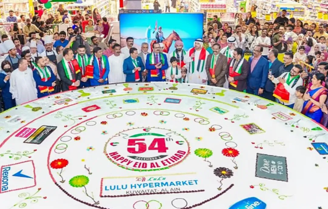 阿联酋国庆盛典，Lulu超市推出2吨蛋糕惊艳亮相