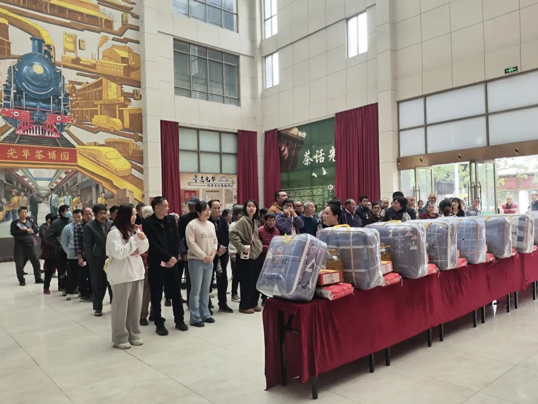 汕头市食品产业促进会开展“冬至送温暖”慈善活动