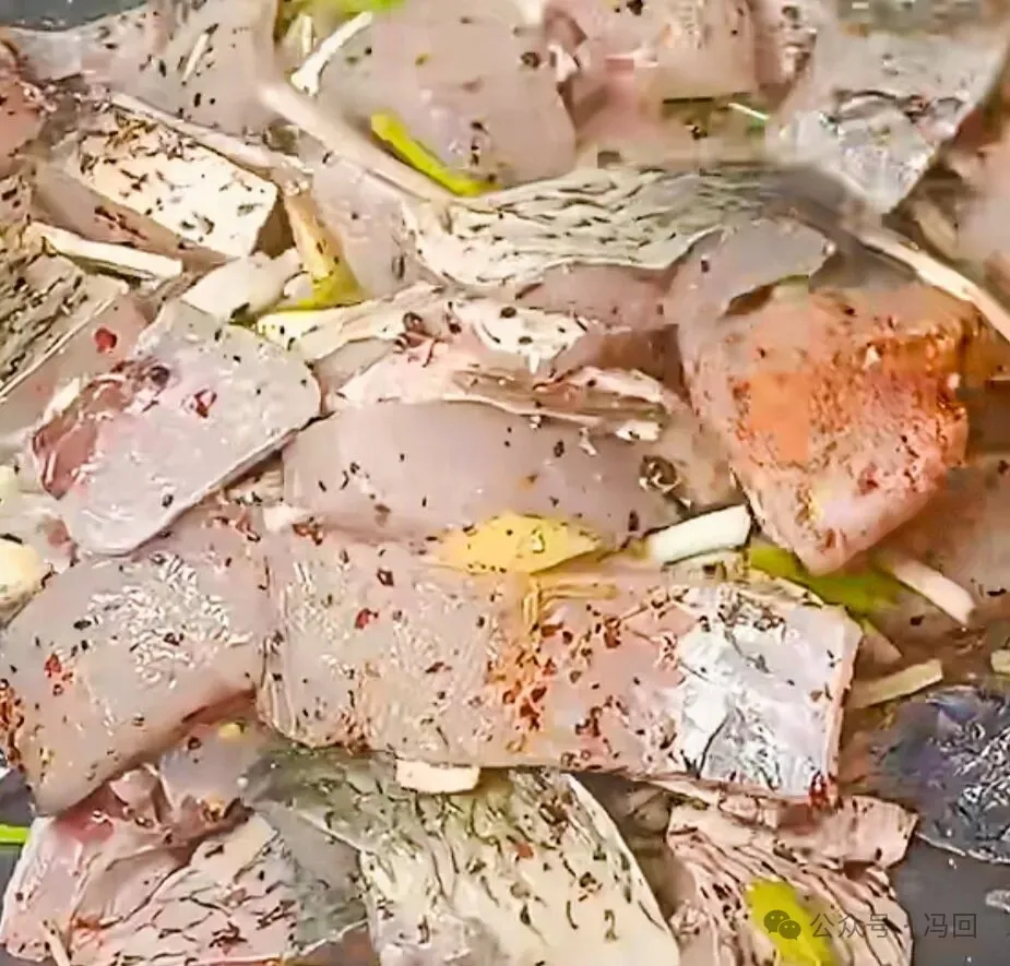 河南名吃商城竹筒鱼