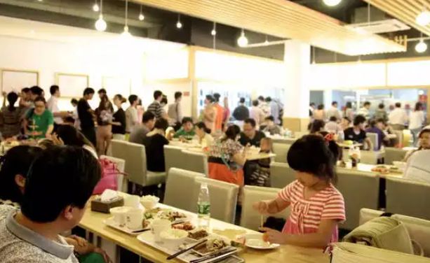 今年的黑马一定是社区餐饮