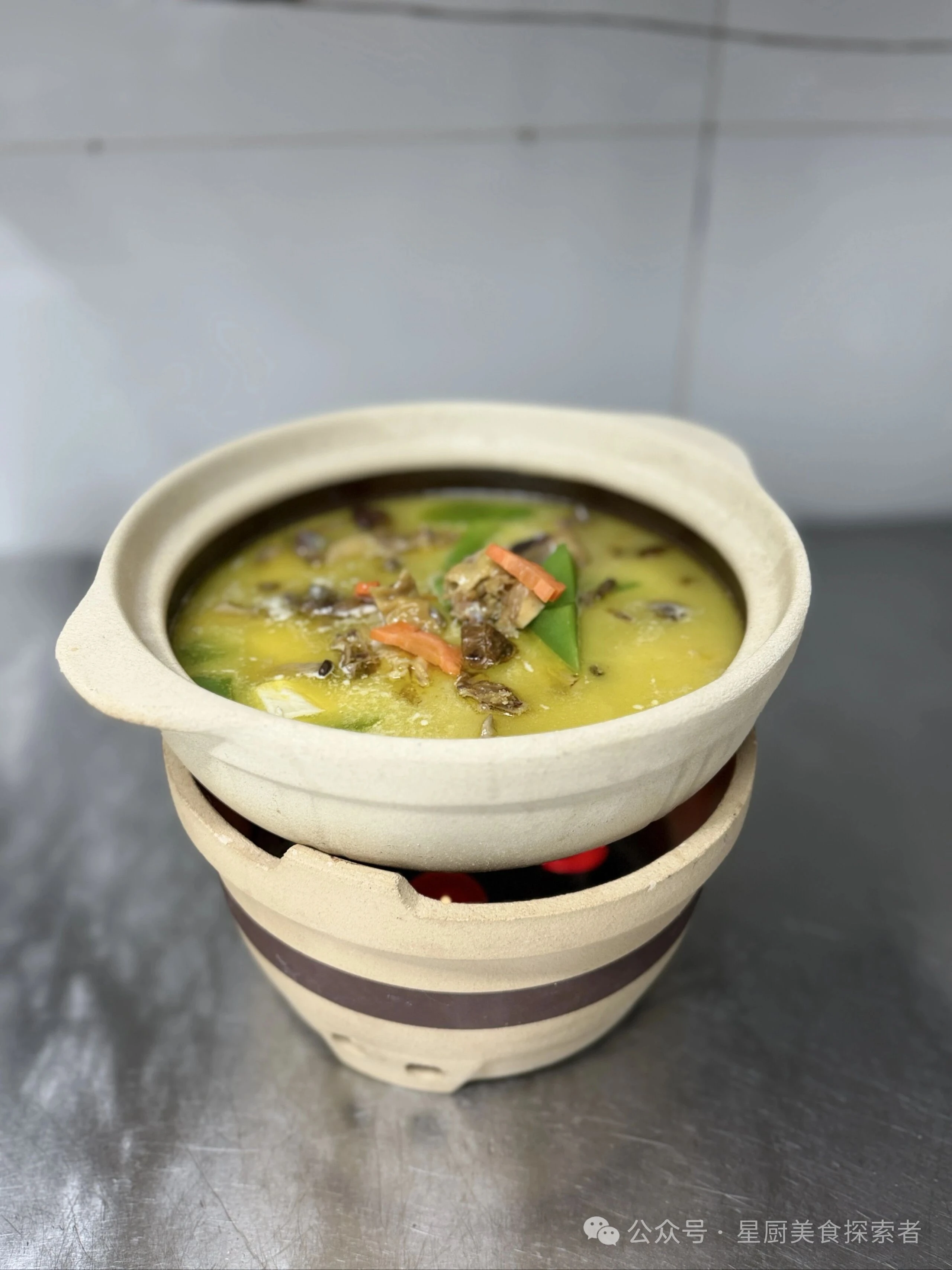 当餐现做山珍腊味风干鸡