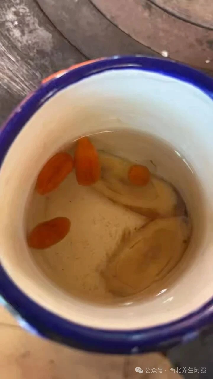 当餐食客今天看到超市卖的黄芪让我心痛