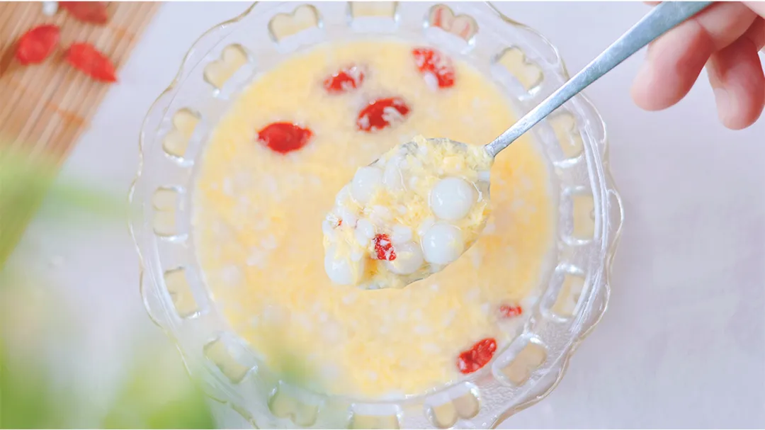 寒冬里吃热乎的醪糟甜米酒,当餐吃完让气血旺起来